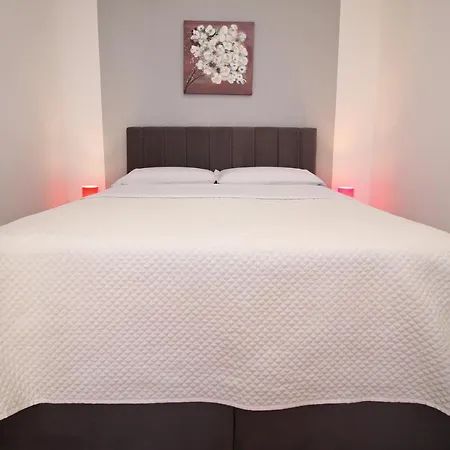 Mila Apartment *