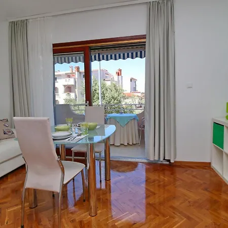 Mila Apartment *